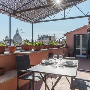 Apartment Piazza Navona Panoramic Penthouse, Rome